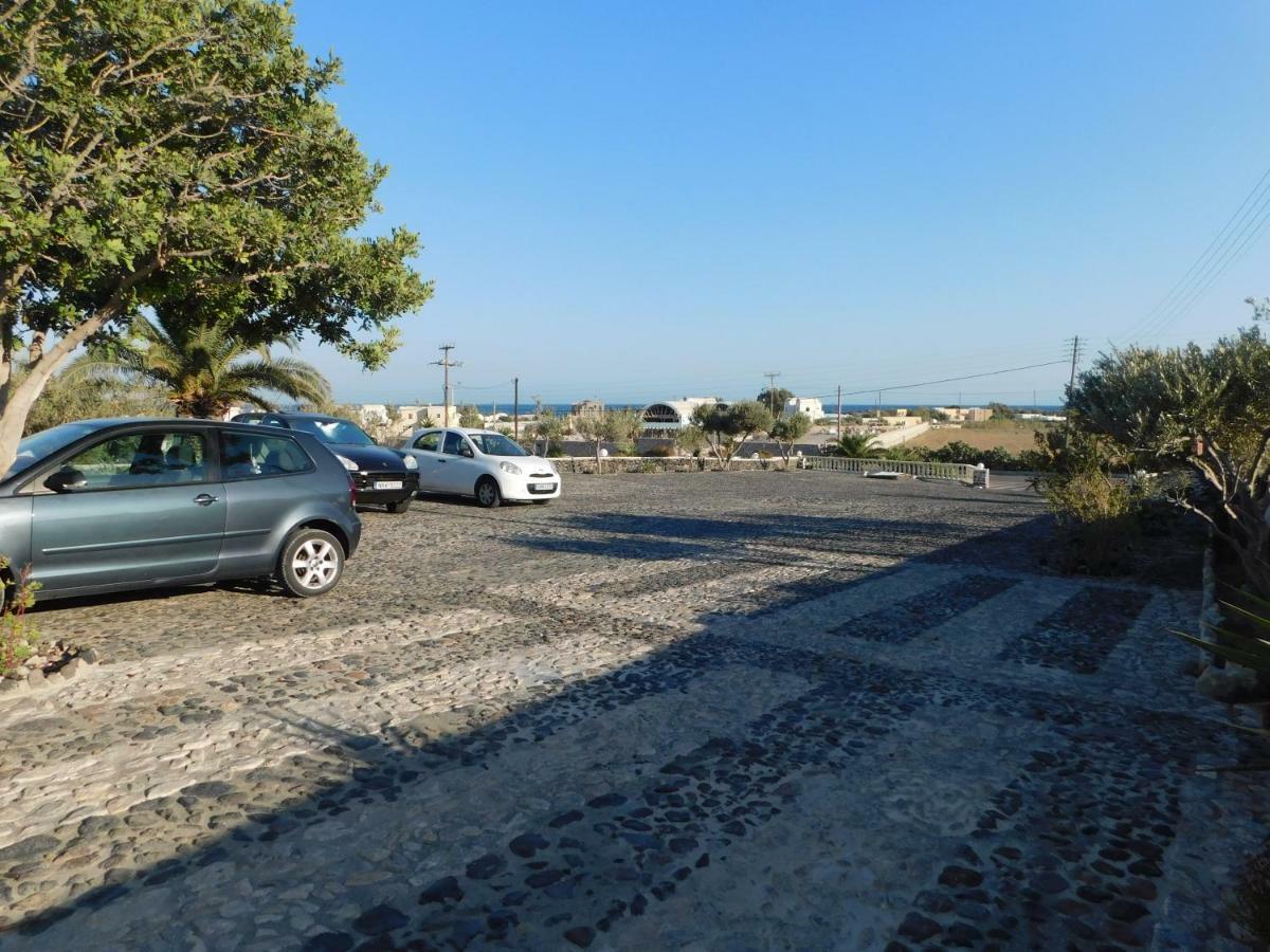 Отель Sea Side Perivolos Экстерьер фото